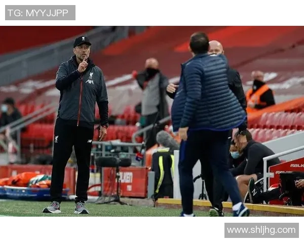 中场休息时刻的策略调整与球员状态恢复探讨