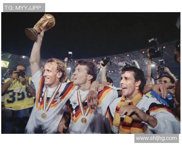 世界杯决赛激战连连 新老豪强角逐全球足球之巅